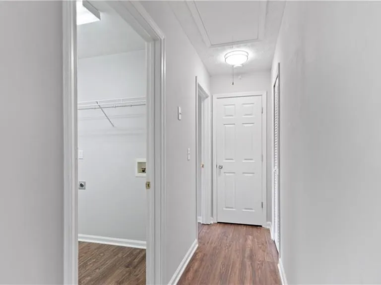 317 Shasta Ln — Photo 23