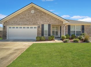 391 Manchester Ct, Midway, GA 31320