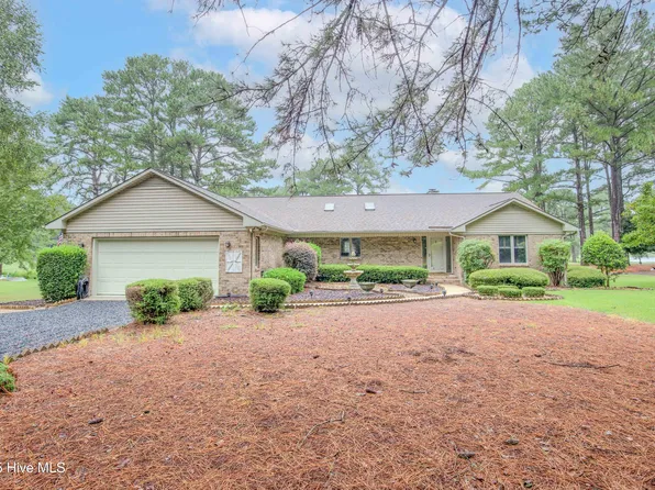 148 Lancashire Lane, West End, NC 27376