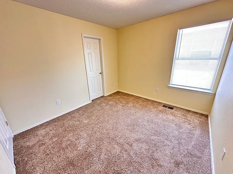 559 Sky Tower St SW — Photo 28