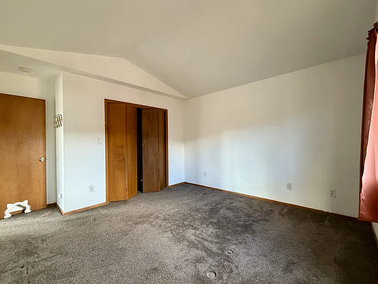 73 Sunlight Ln — Photo 6