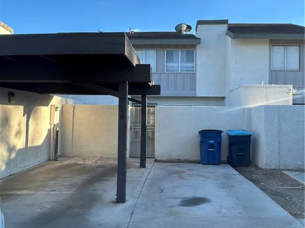 718 Fernwood Ln, Las Vegas, NV 89169