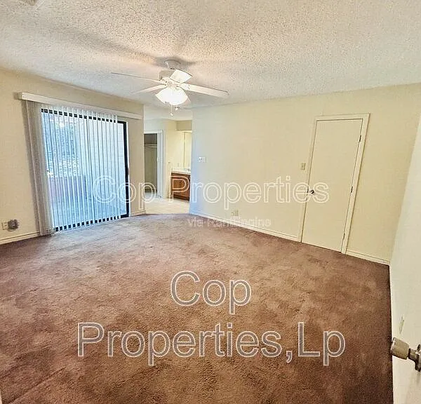 14810 Ridge Hill Dr — Photo 11