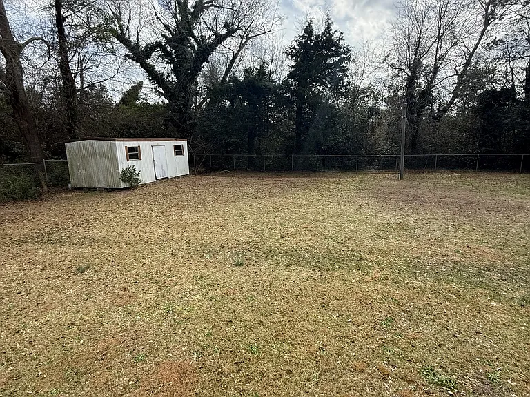315 Pine Cir — Photo 14