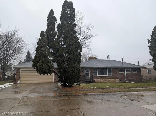 24335 Rosebud Ave, Eastpointe, MI 48021