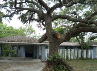 115 E Pine St, Howey In The Hills, FL 34737