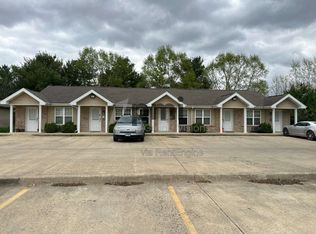 1308 Arthur Ave #6, Charleston, IL 61920