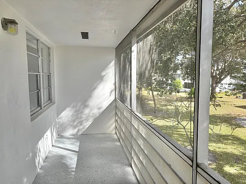 239 Sussex L Photo 1