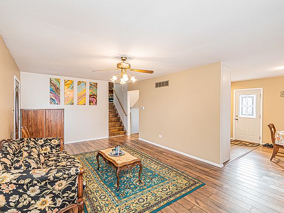 2nd image of 5325 138th St