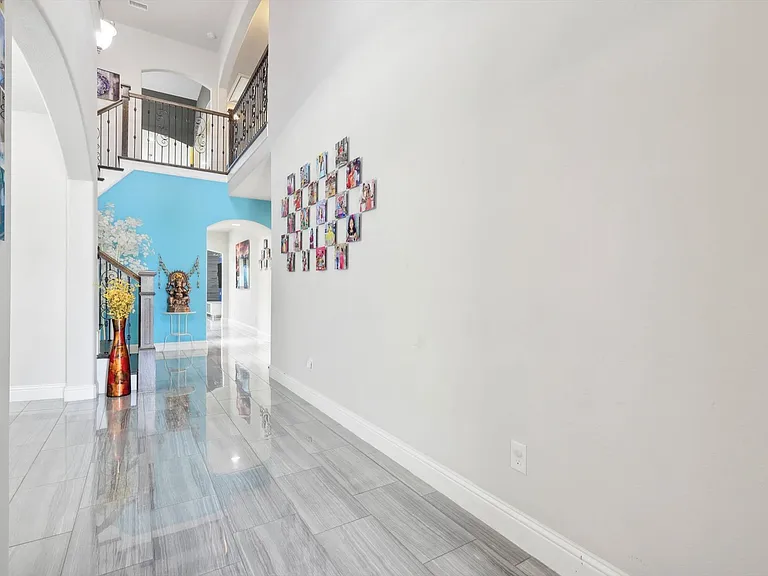 5012 Engleswood Trl — Photo 6