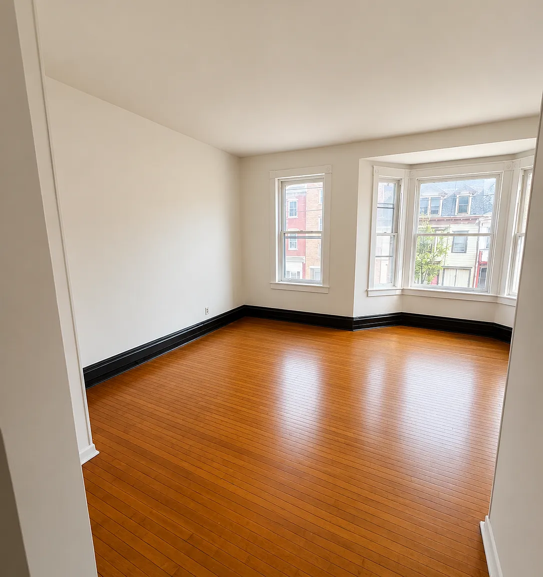 723 Centre St — Photo 3