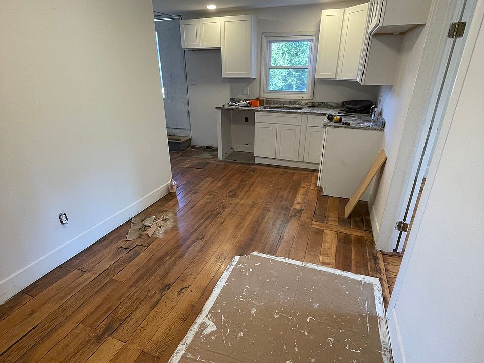 15 W College St Fredericktown OH Zillow