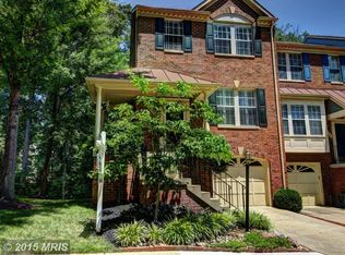 1398 Park Garden Ln, Reston, VA 20194