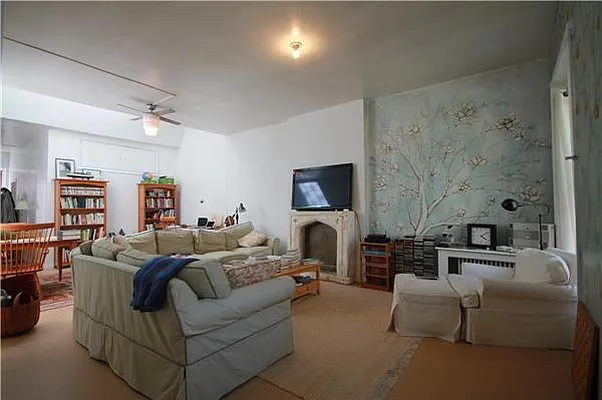 Rented by Kian Realty | media 1