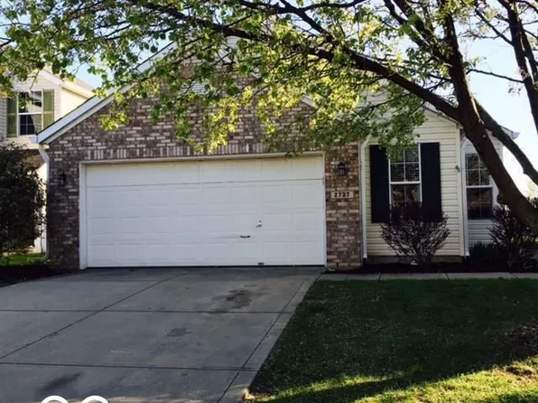 2737 Dawnlake Dr, Indianapolis, IN 46217