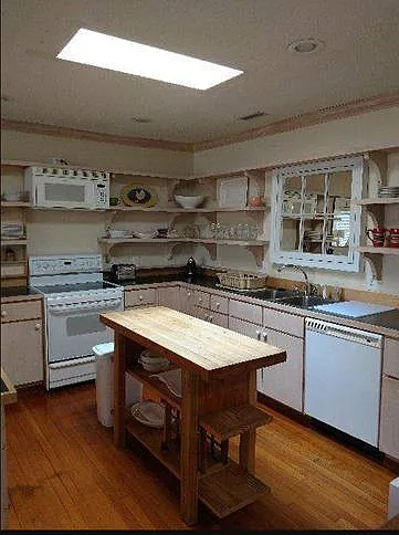 109 Jefferson Dr #UPSTAIRS — Photo 4