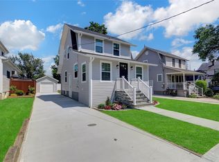 205 Howell St, Bellmore, NY 11710