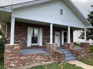 1121 N Main St, Sturgis, KY 42459