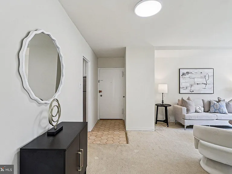 1111 Arlington Blvd #431 — Photo 7