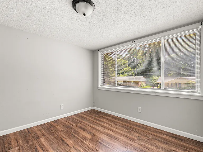 3419 Mountain Terrace St — Photo 6