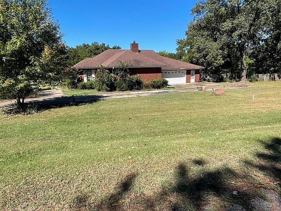 4th image of 2 Rosemary Ln