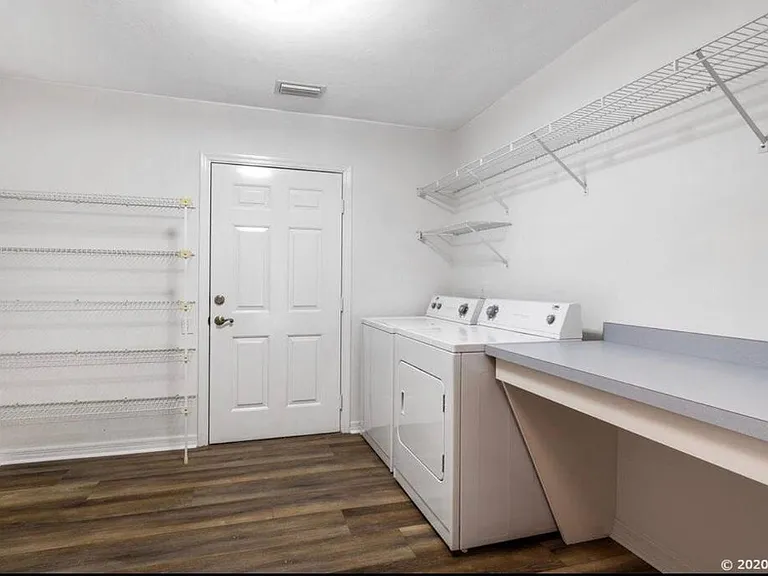 4535 NW 53rd Ln — Photo 6