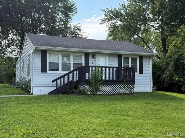 107 Brookside Dr, O Fallon, IL 62269
