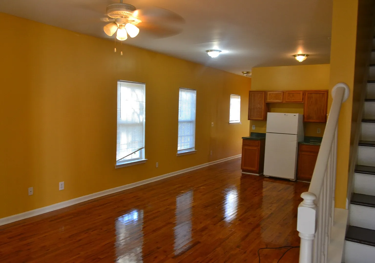 446 Holly St — Photo 4