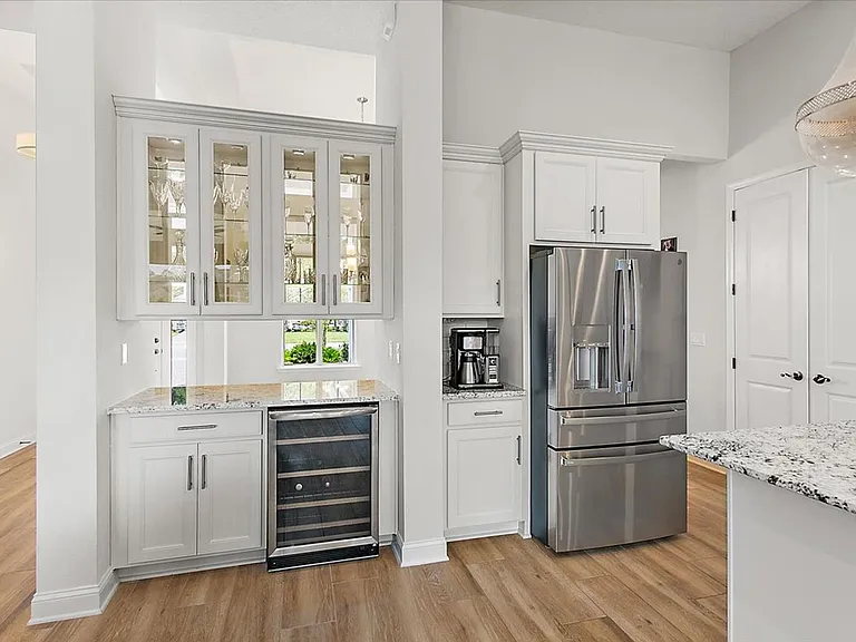 464 Park Forest Dr — Photo 12