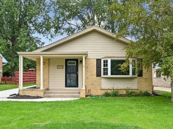 10145 West Park Ridge AVENUE, Wauwatosa, WI 53222