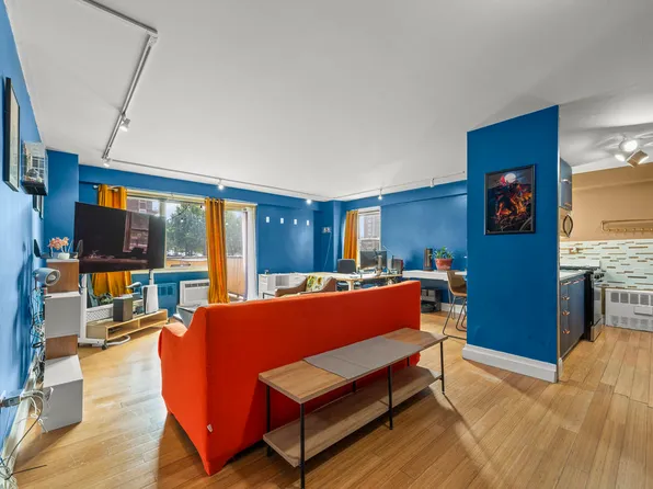 1065 Vermont Street image 2 of 27