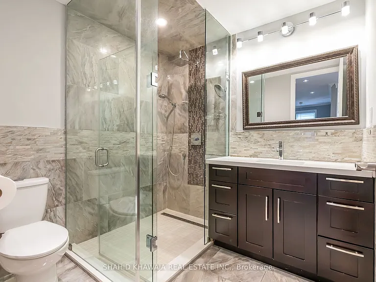 1590 Yew St — Photo 31