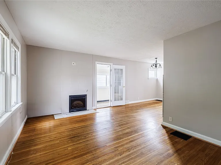 1619 South Ave — Photo 22