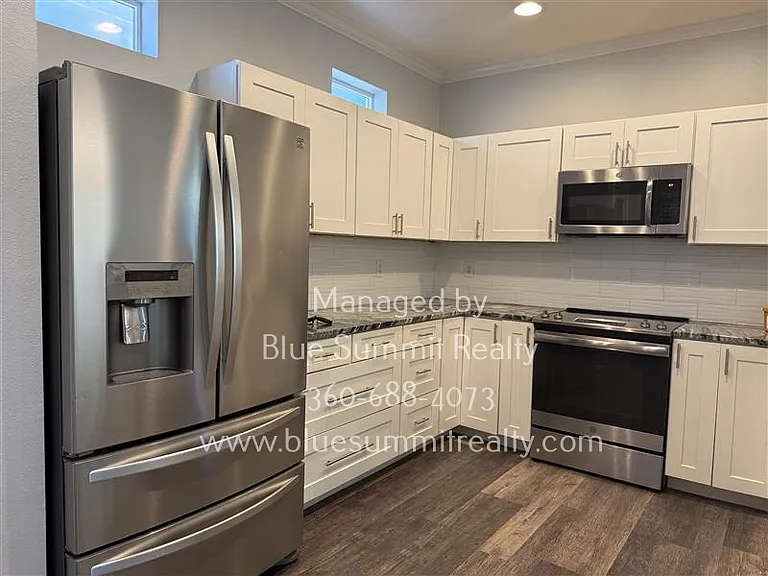 7633 Rushmore Way NE — Photo 7