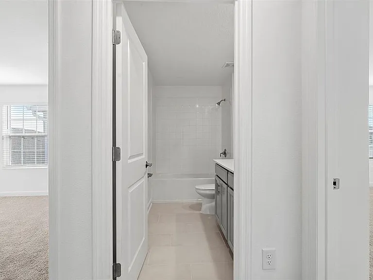 3039 Ella Way — Photo 15