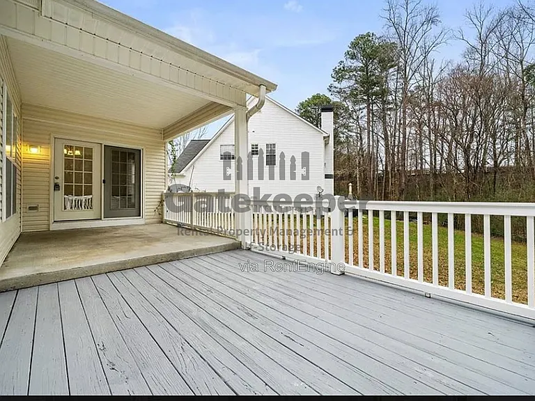 408 Saint Dunstans Ct — Photo 31
