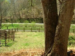 410 Wiggins Rd, Bryson City, NC 28713