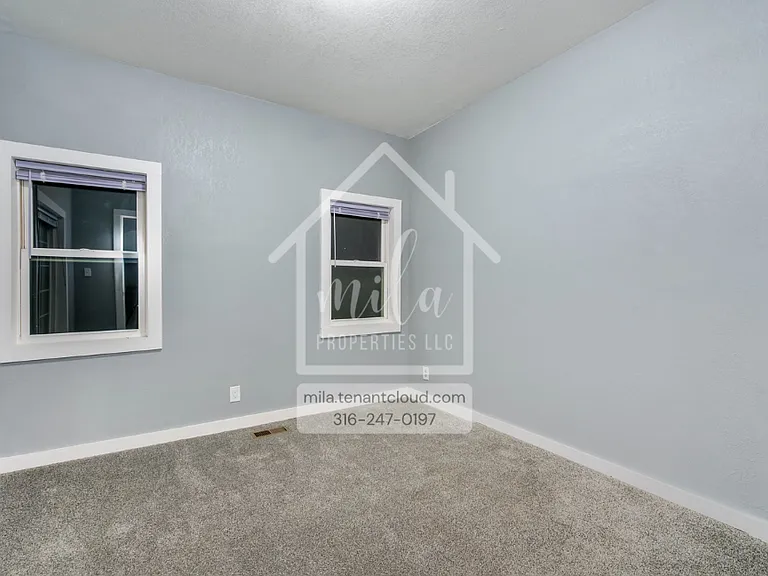 407 W 6th Ave — Photo 8