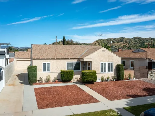 10515 Lanark St, Sun Valley, CA 91352