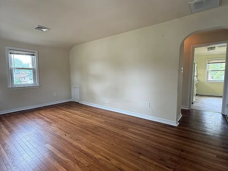 212 Manheim Ave #2A — Photo 5
