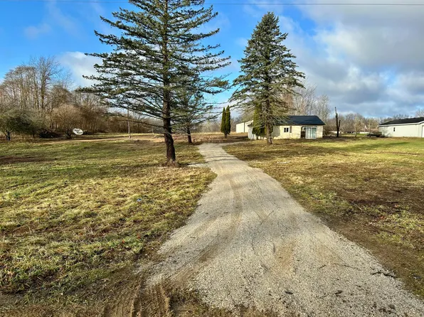 5707 Ten Mile Rd, Burlington, MI 49029