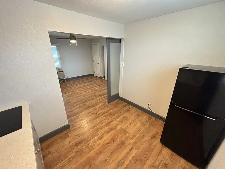 311 N 16th St #17 — Photo 7