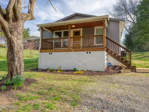 703 N D St, Lenoir City, TN 37771