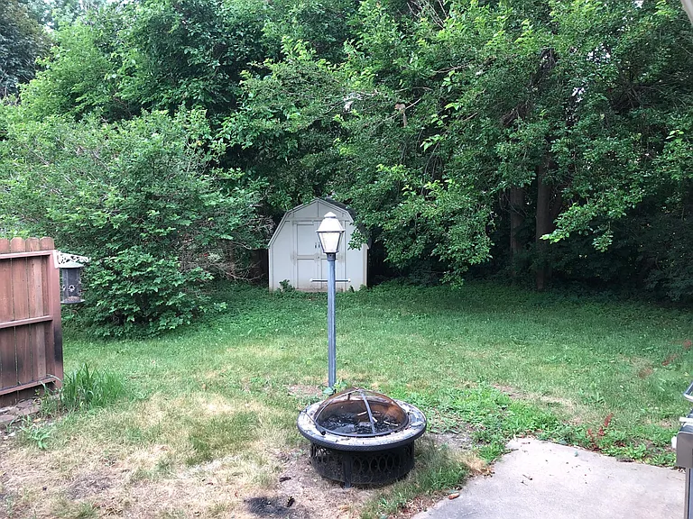 4101 S Downing Ave — Photo 23