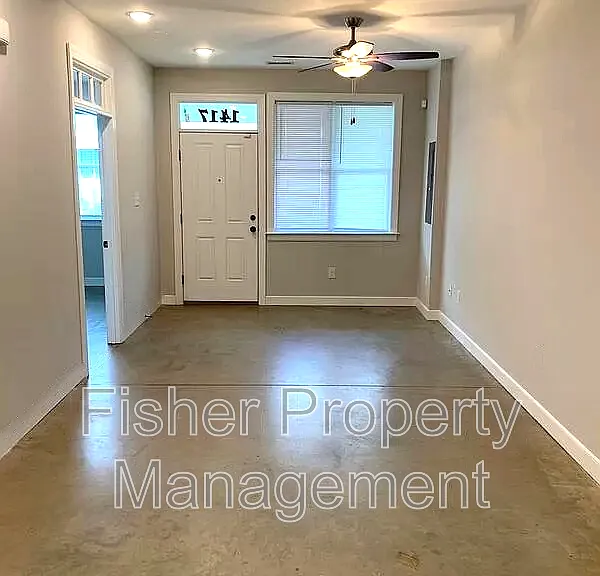 1415 Spotsylvania St — Photo 3