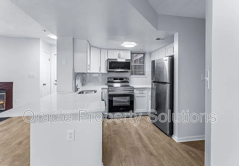 14023 Vista Dr — Photo 8