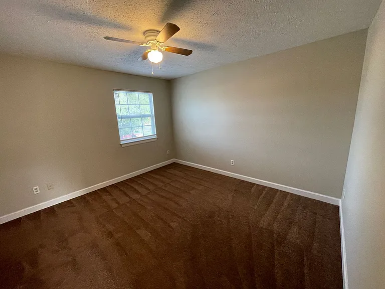 6913 Cherry St — Photo 15