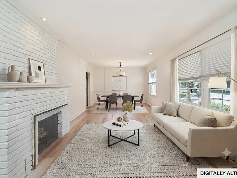 4820 Hampton Rd — Photo 3