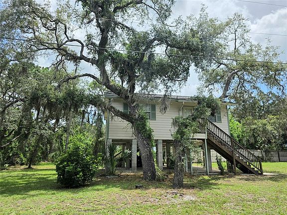 4th image of 14722 FAIR OAK WAY