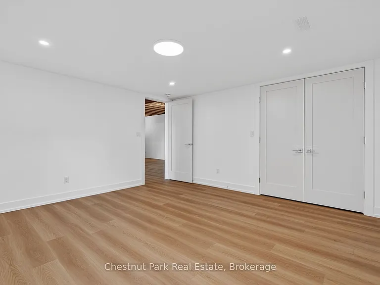 25 Deerhurst Highlands Dr — Photo 33